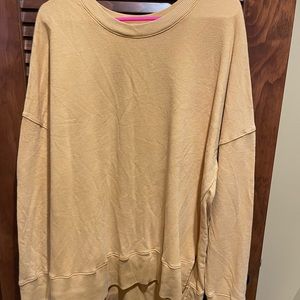Oversized dusty yellow crew neck pullover worn once